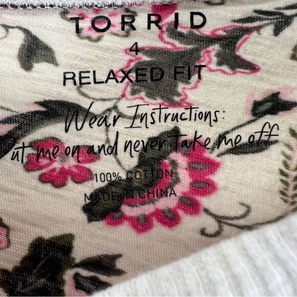 Torrid "Enjoy The Little Things" Floral Blouse with Pink Accents 0672 - Picture 3 of 6